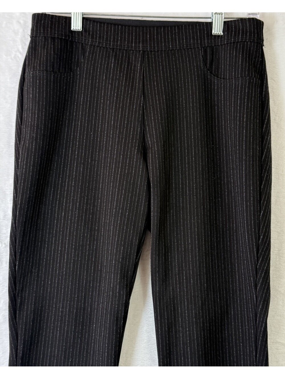 Max Studio Pants Medium Black Pinstriped Knit Pull On Striped Womens